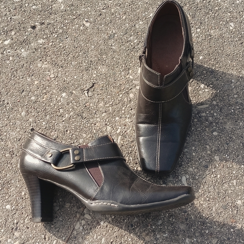 AEROSOLES SHOOTIES WOMENS 9 B BROWN LEATHER SIDE ZIP 3" HEELS SHOES BOOTIES